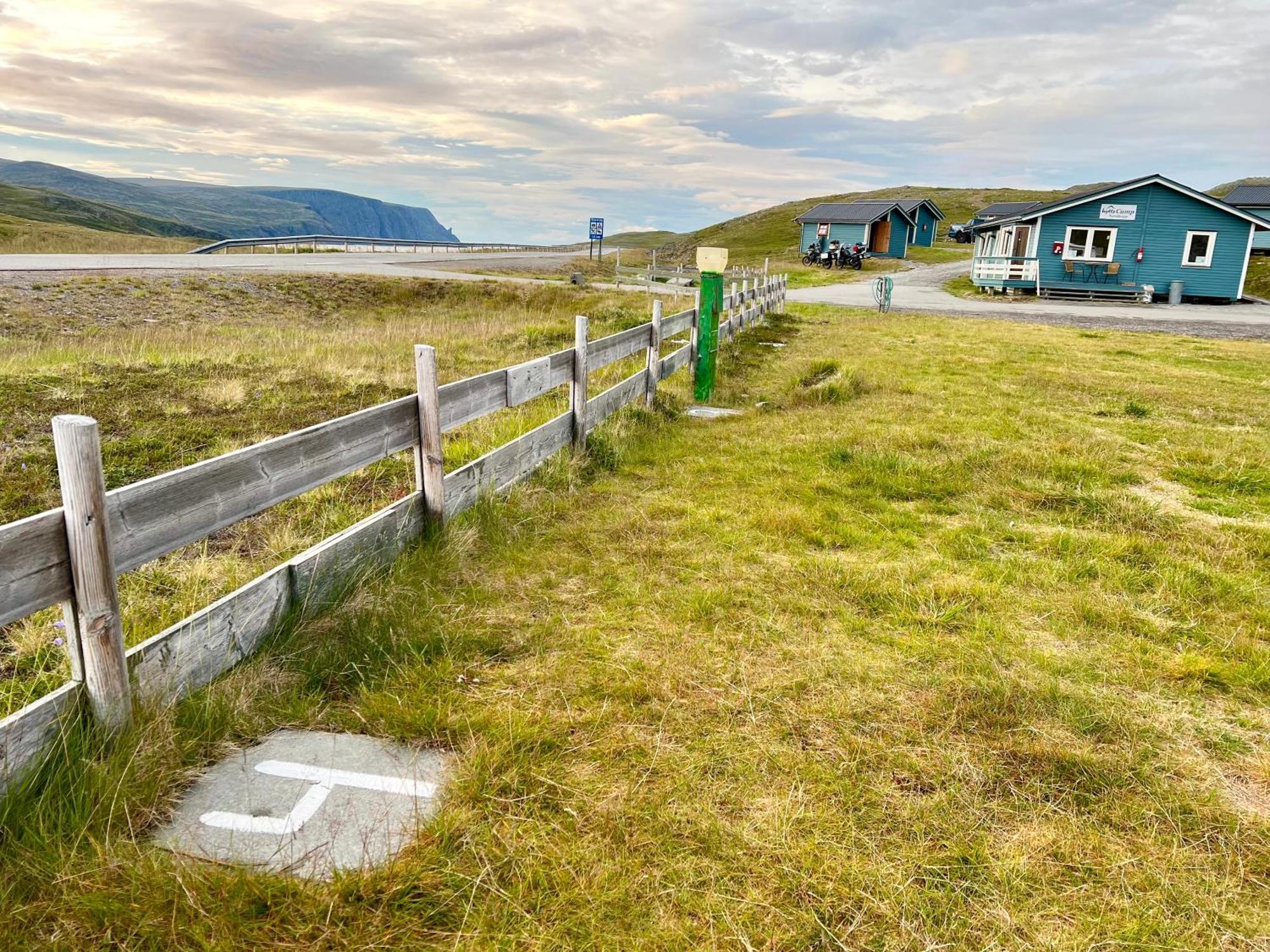 فندق مخيم نوردكاب كارافان أوغ Skarsvåg المظهر الخارجي الصورة